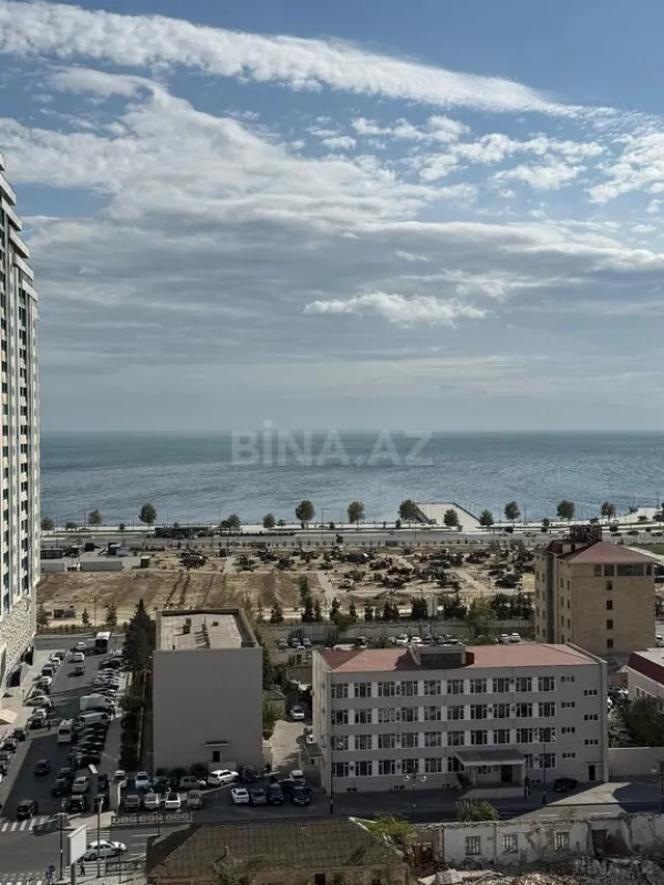 Kirayə verilir 3 otaqlı mənzil 153 m²