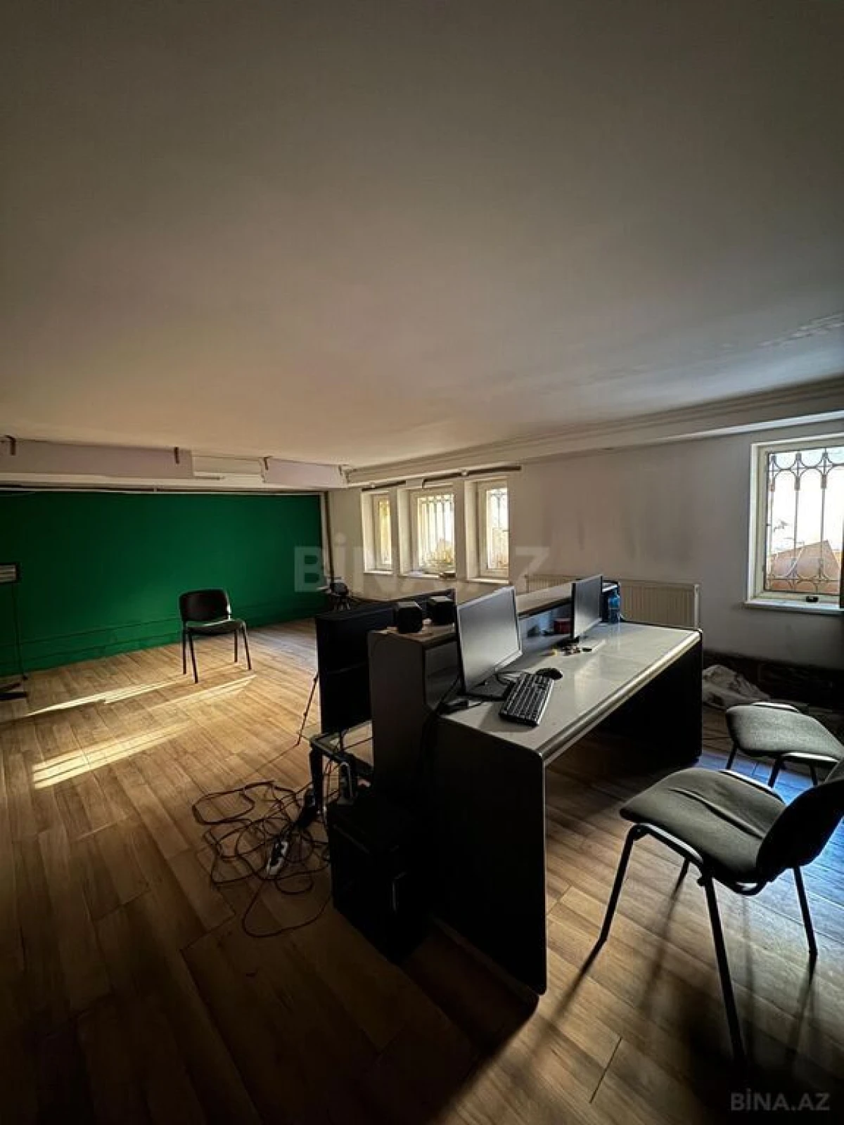 Kirayə verilir 8 otaqlı həyət evi 500 m²
