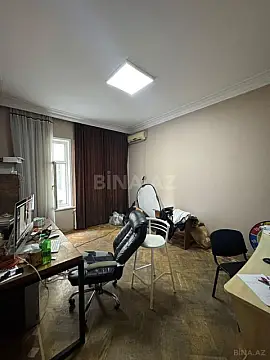 Kirayə verilir 8 otaqlı həyət evi 500 m²