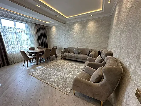 Satılır 3 otaqlı mənzil 105 m²