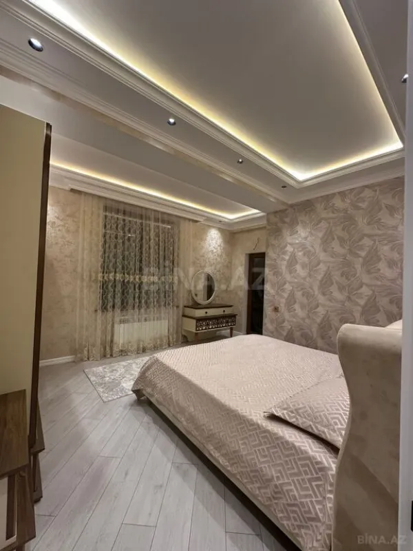 Satılır 3 otaqlı mənzil 105 m²