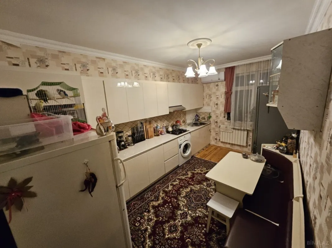 Satılır 6 otaqlı həyət evi 174 m²