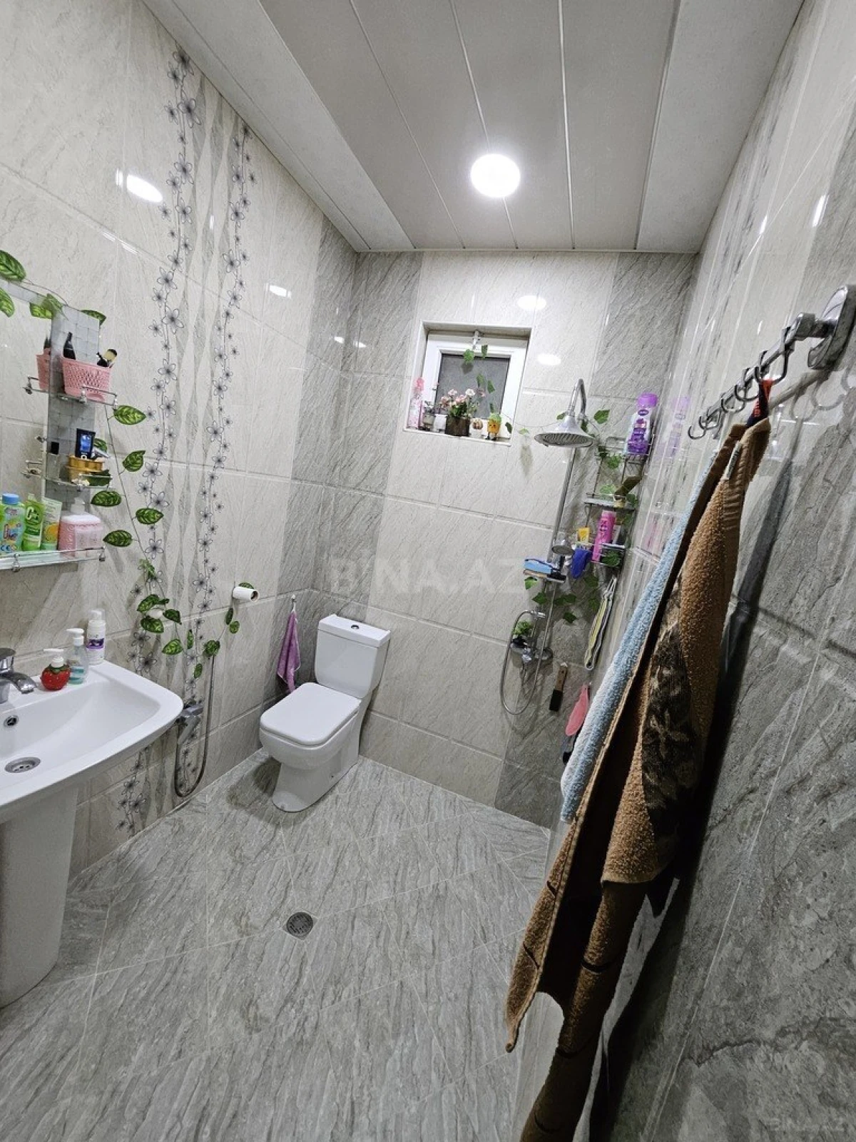 Satılır 6 otaqlı həyət evi 174 m²