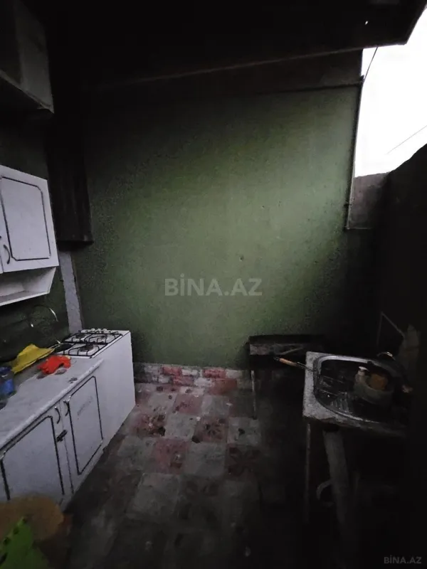 Satılır 6 otaqlı həyət evi 174 m²