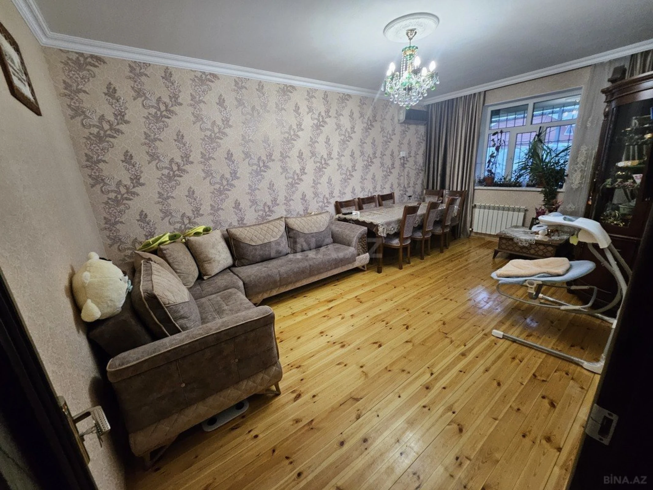 Satılır 6 otaqlı həyət evi 174 m²