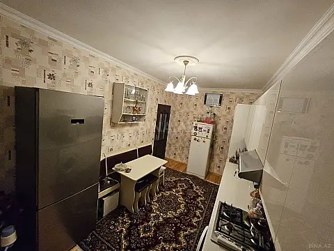 Satılır 6 otaqlı həyət evi 174 m²