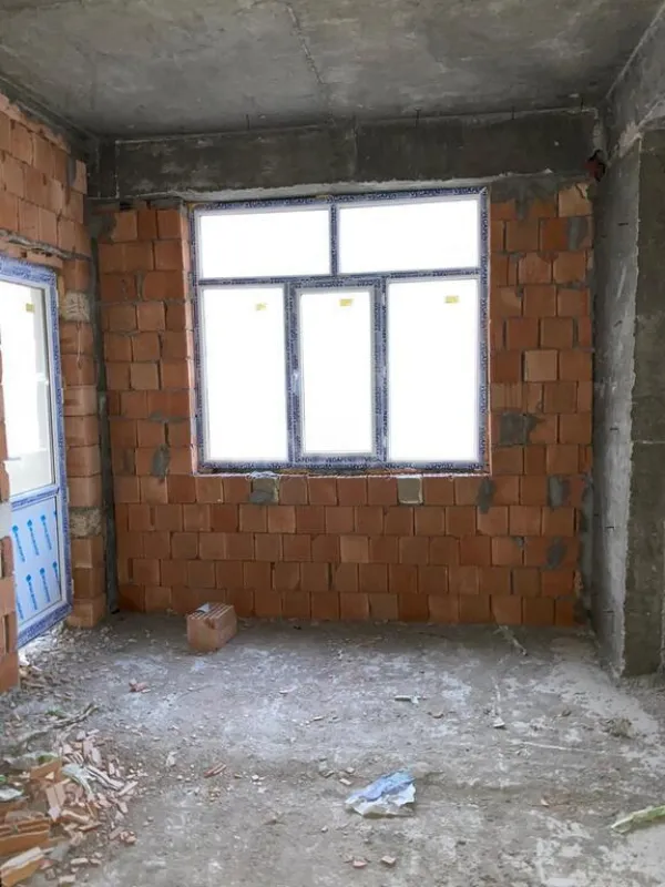 Satılır 2 otaqlı mənzil 80 m²