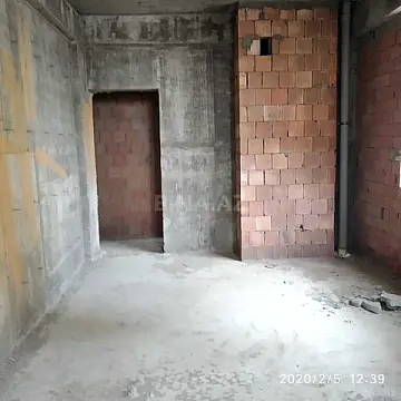 Satılır 2 otaqlı mənzil 80 m²