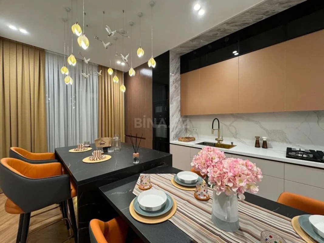 Kirayə verilir 3 otaqlı mənzil 120 m²