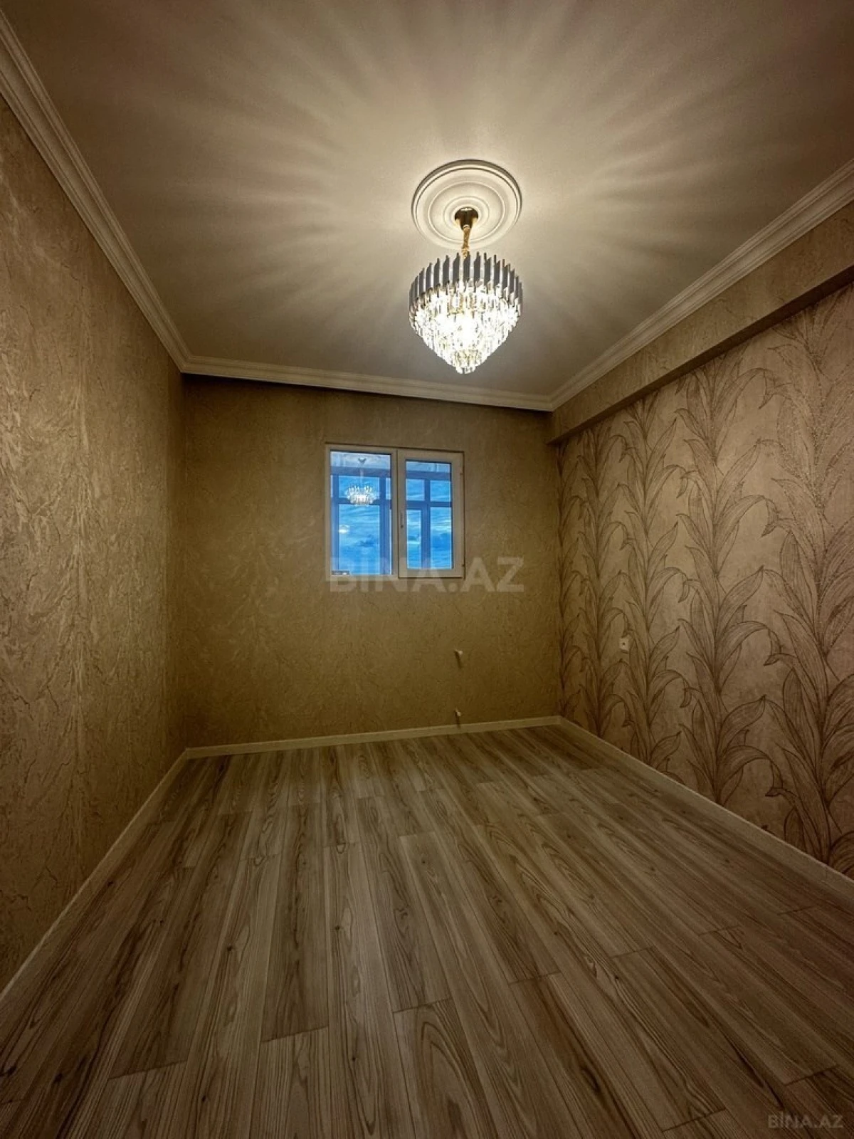 Satılır 2 otaqlı mənzil 57 m²