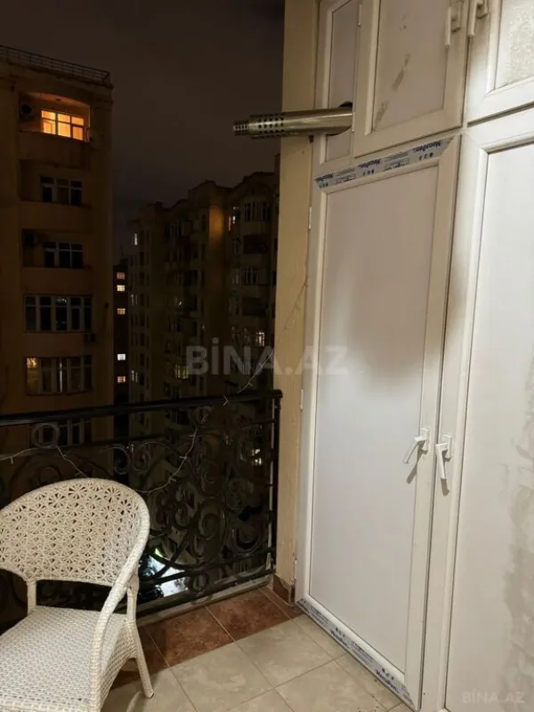 Satılır 3 otaqlı mənzil 105 m²