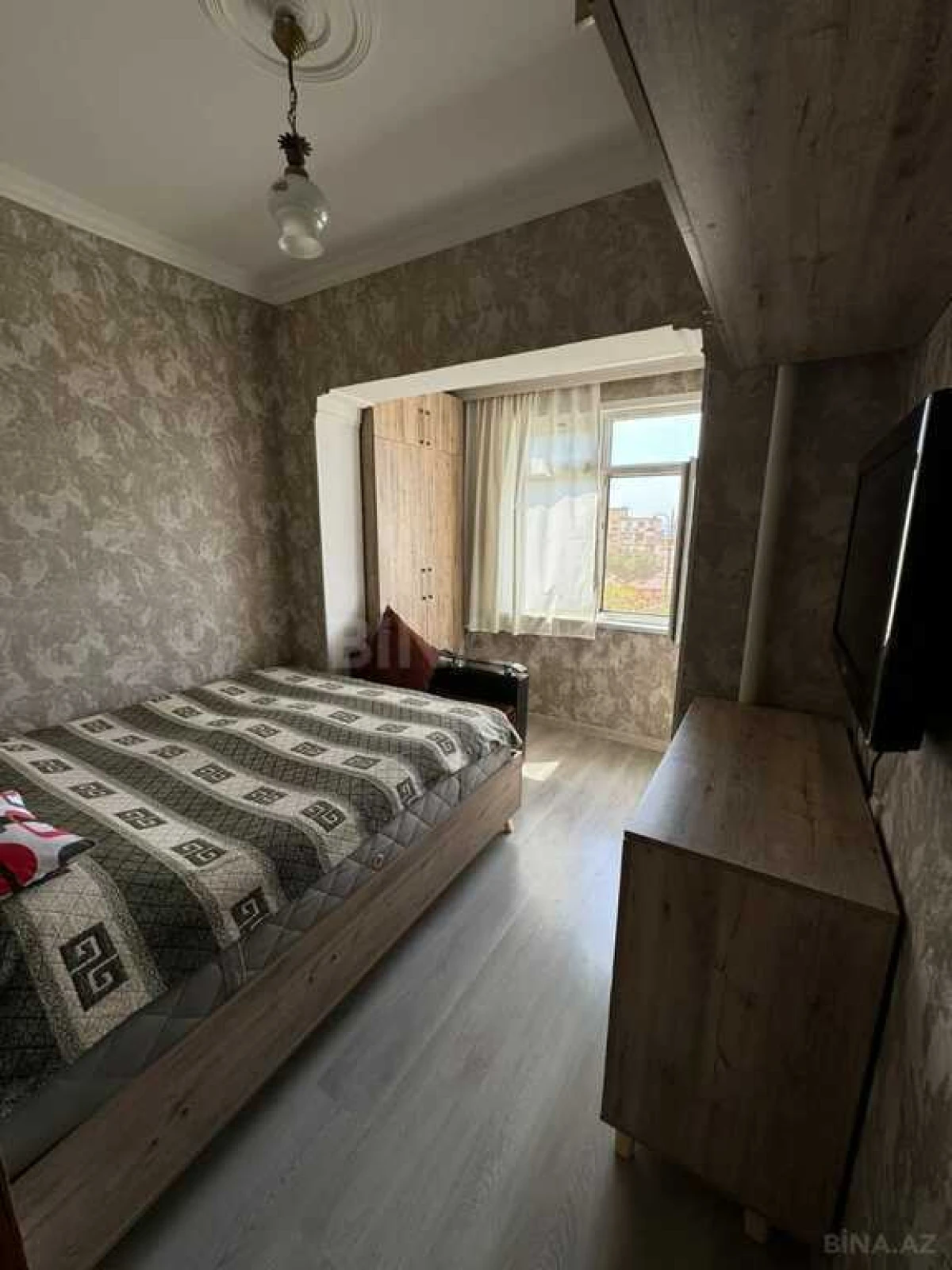Satılır 2 otaqlı mənzil 57 m²