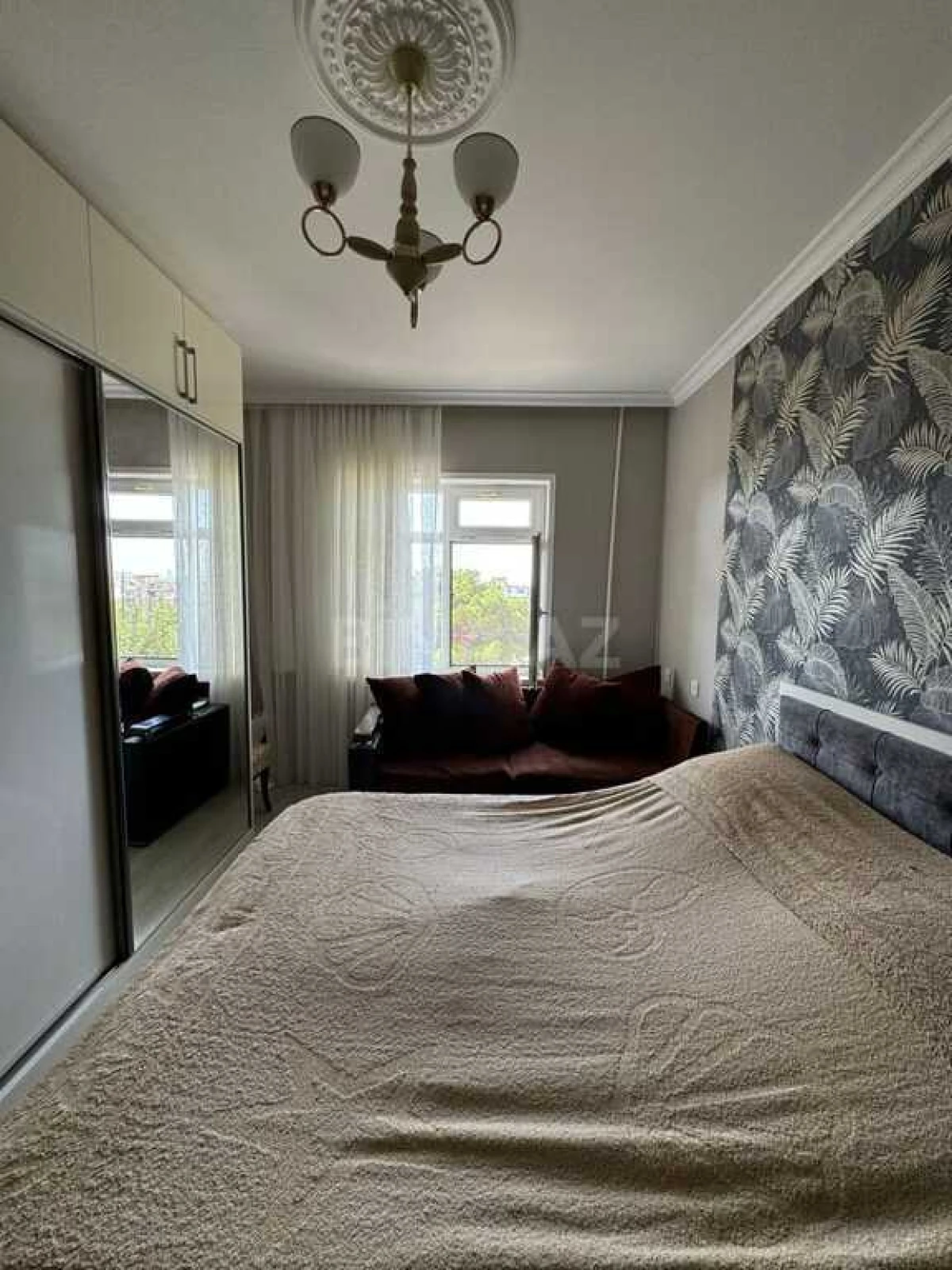 Satılır 2 otaqlı mənzil 57 m²