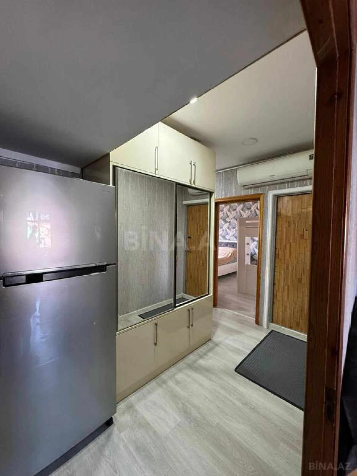 Satılır 2 otaqlı mənzil 57 m²