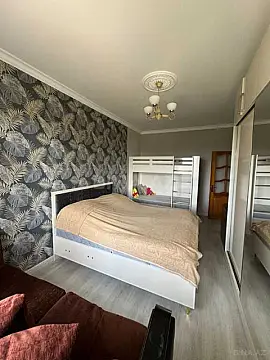 Satılır 2 otaqlı mənzil 57 m²