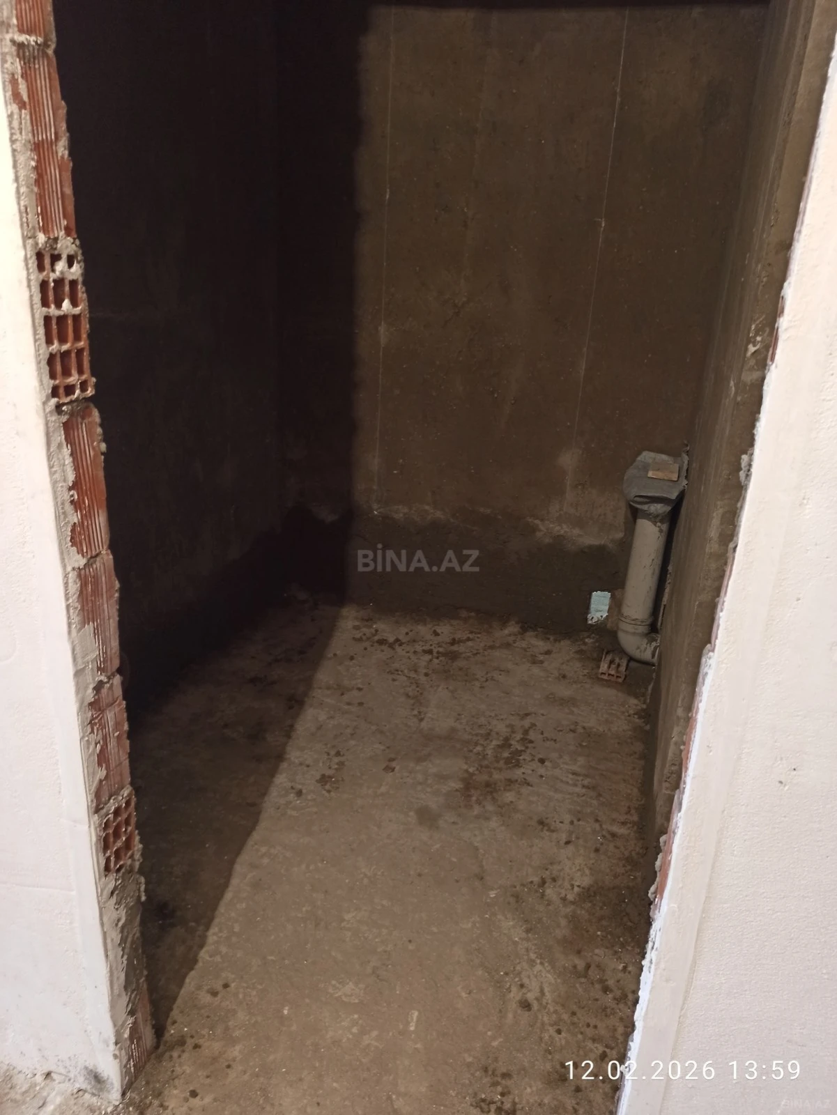 Satılır 2 otaqlı mənzil 72 m²