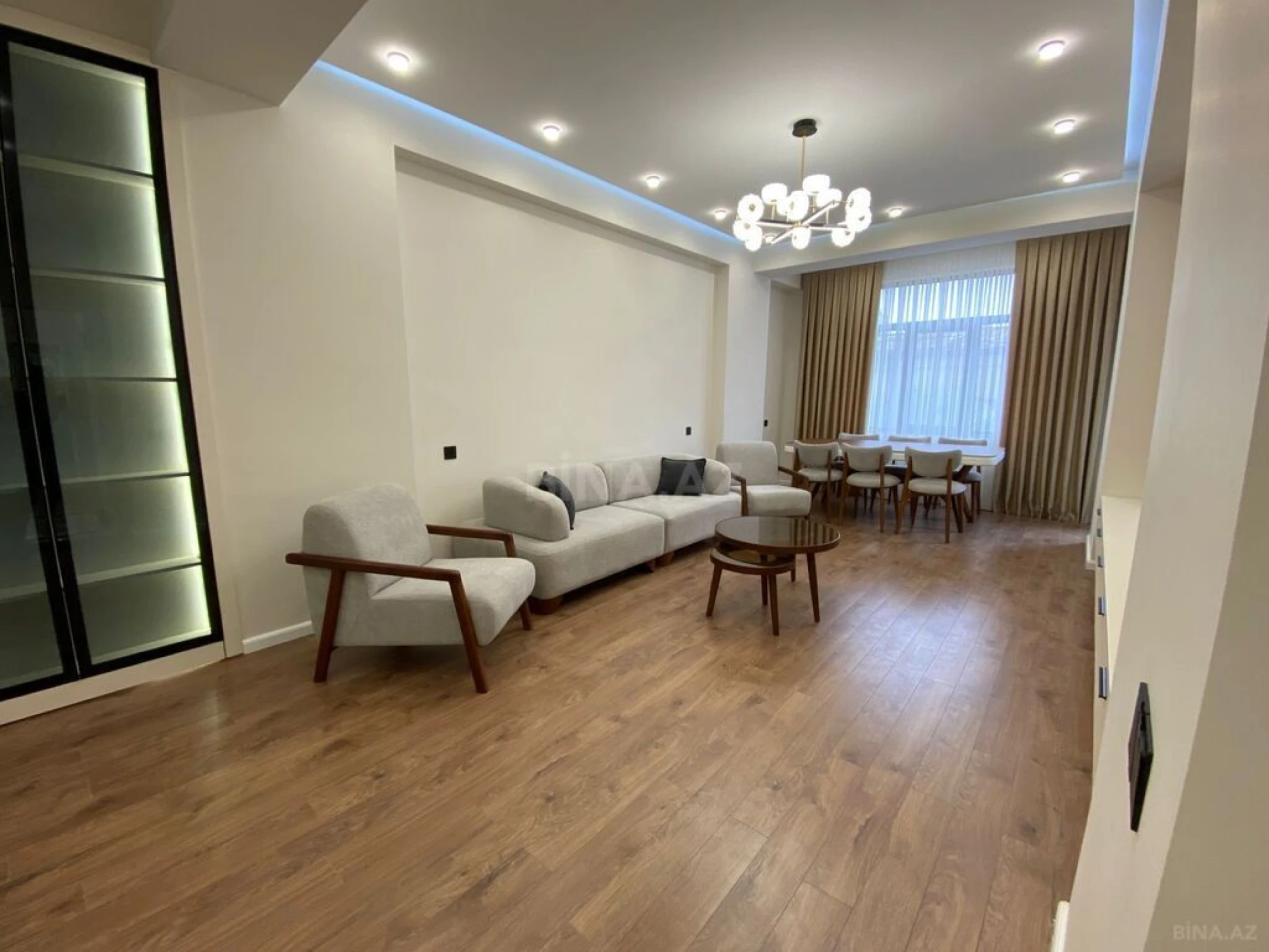 Satılır 3 otaqlı mənzil 107 m²