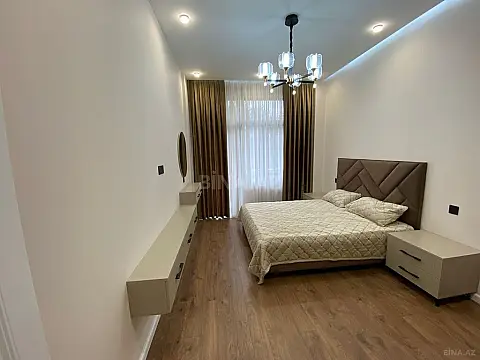 Satılır 3 otaqlı mənzil 107 m²