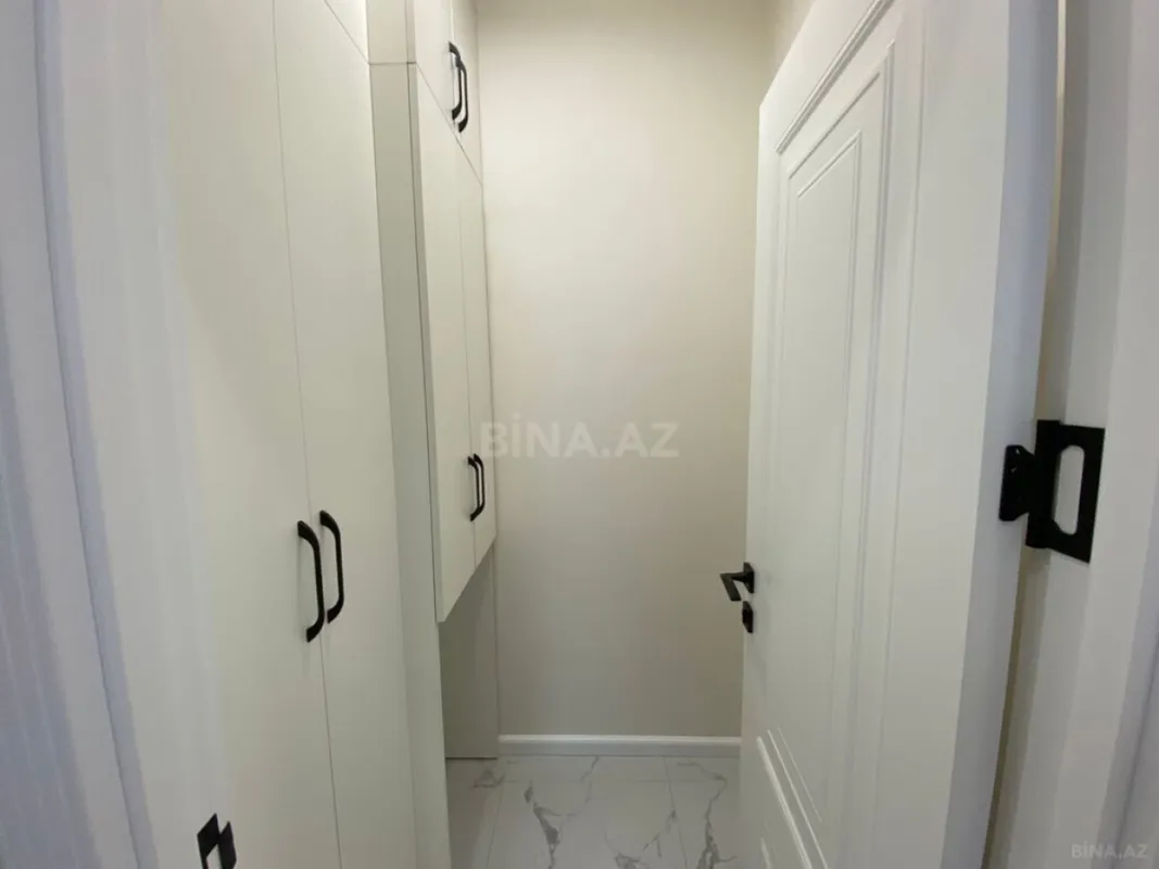 Satılır 3 otaqlı mənzil 107 m²