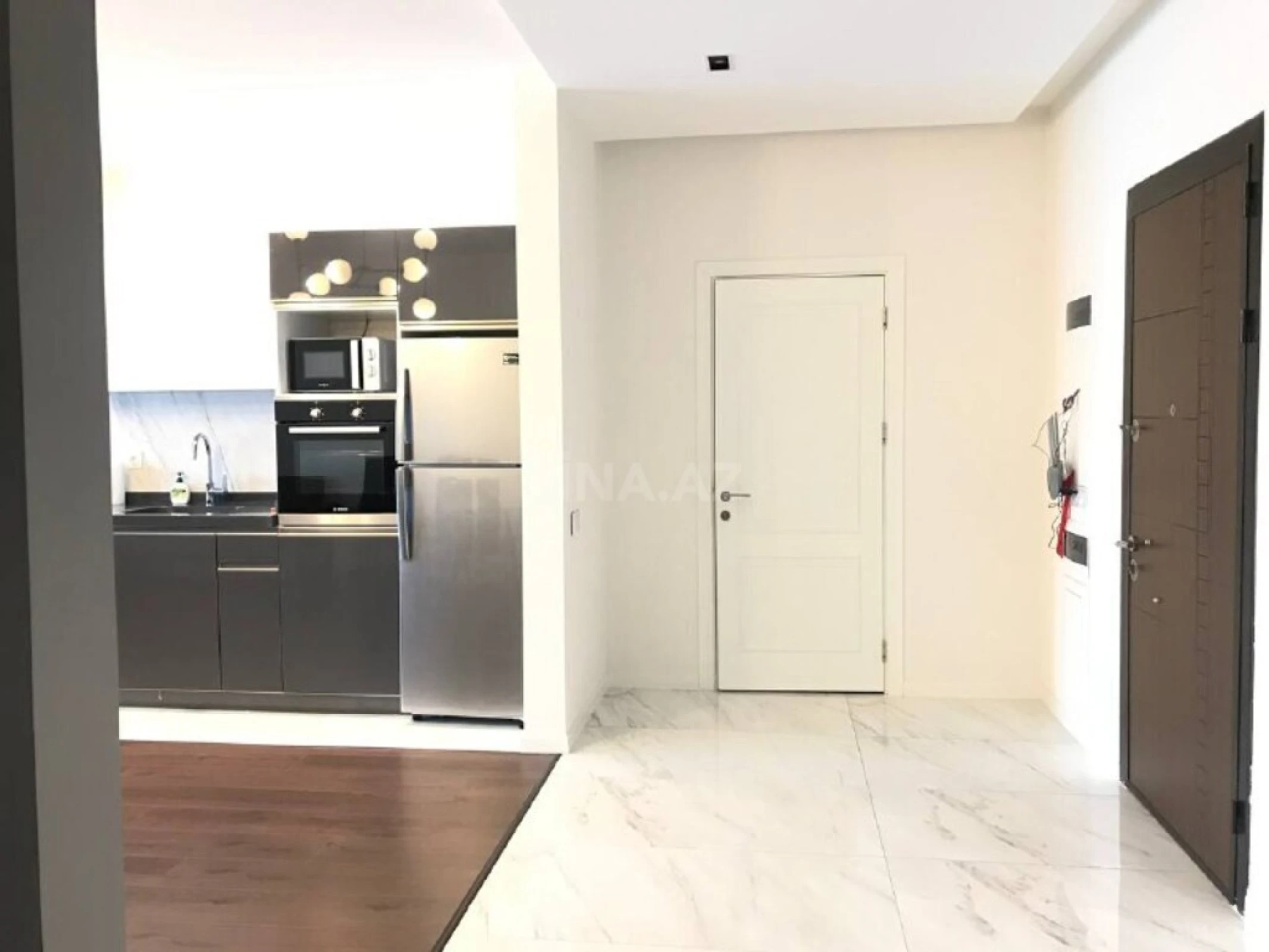 Satılır 2 otaqlı mənzil 96 m²
