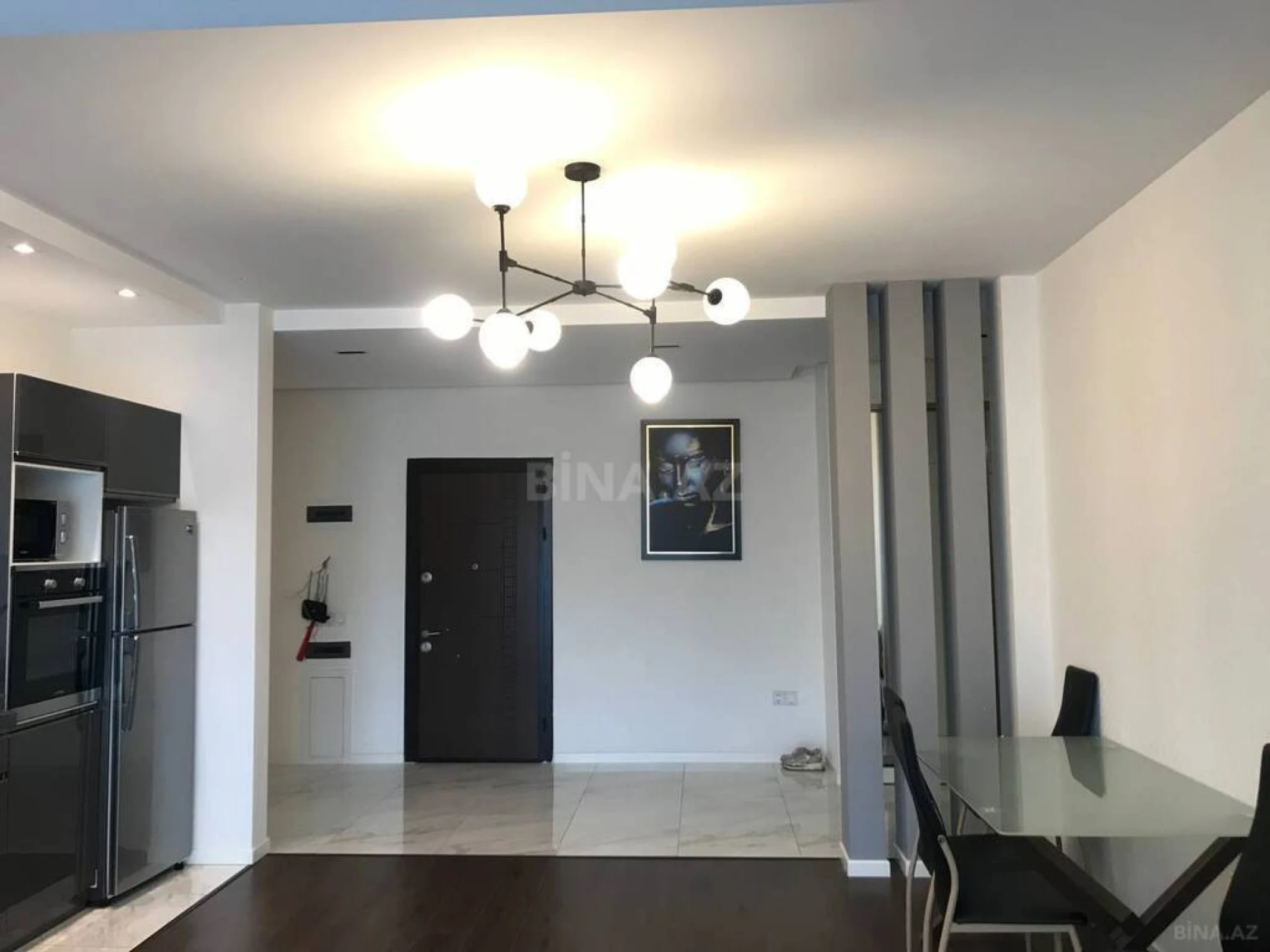 Satılır 2 otaqlı mənzil 96 m²