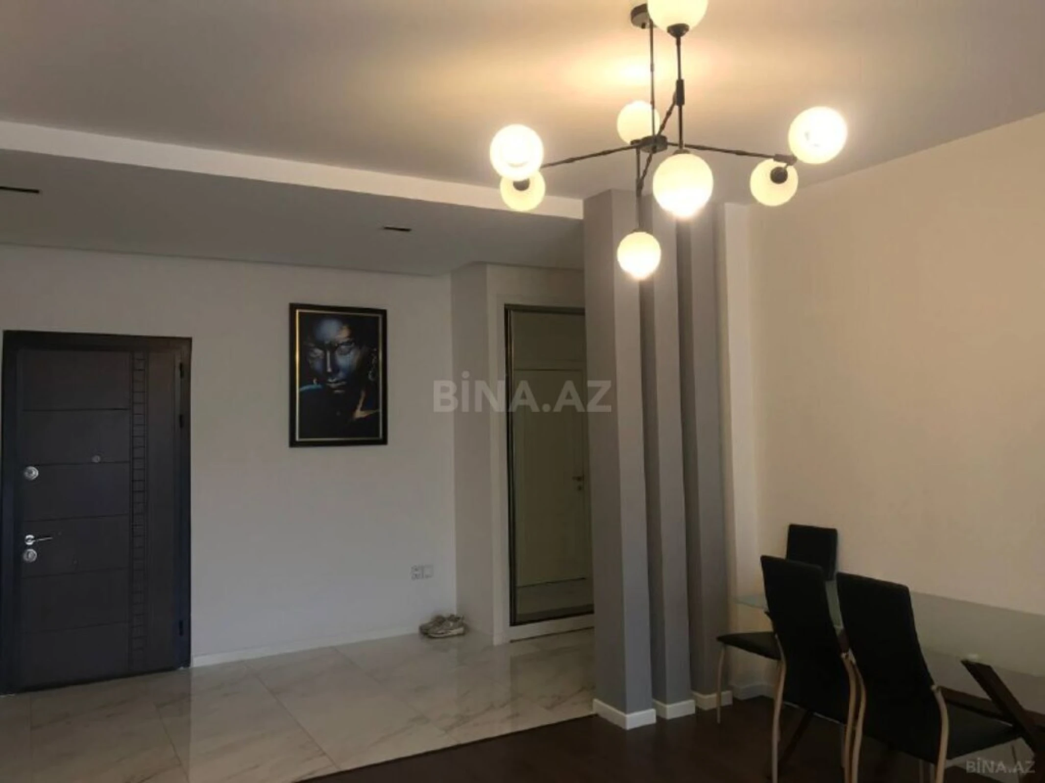 Satılır 2 otaqlı mənzil 96 m²