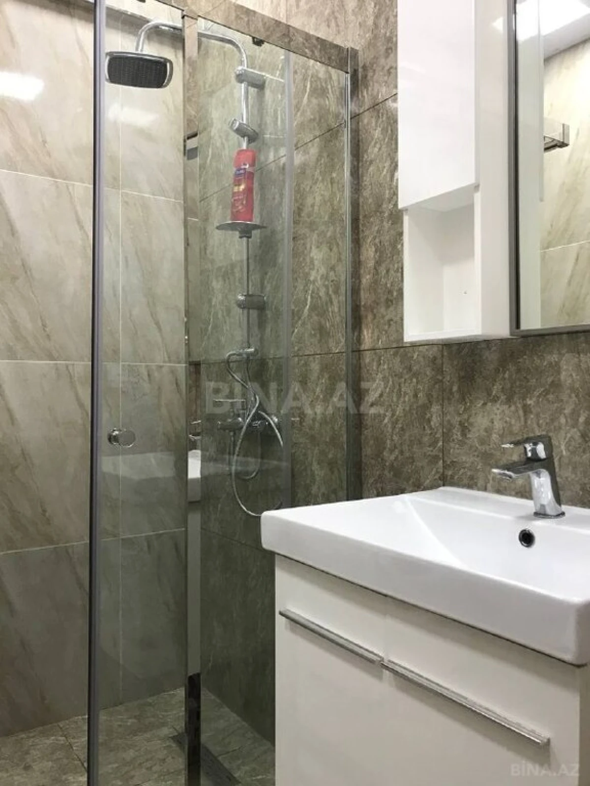 Satılır 2 otaqlı mənzil 96 m²