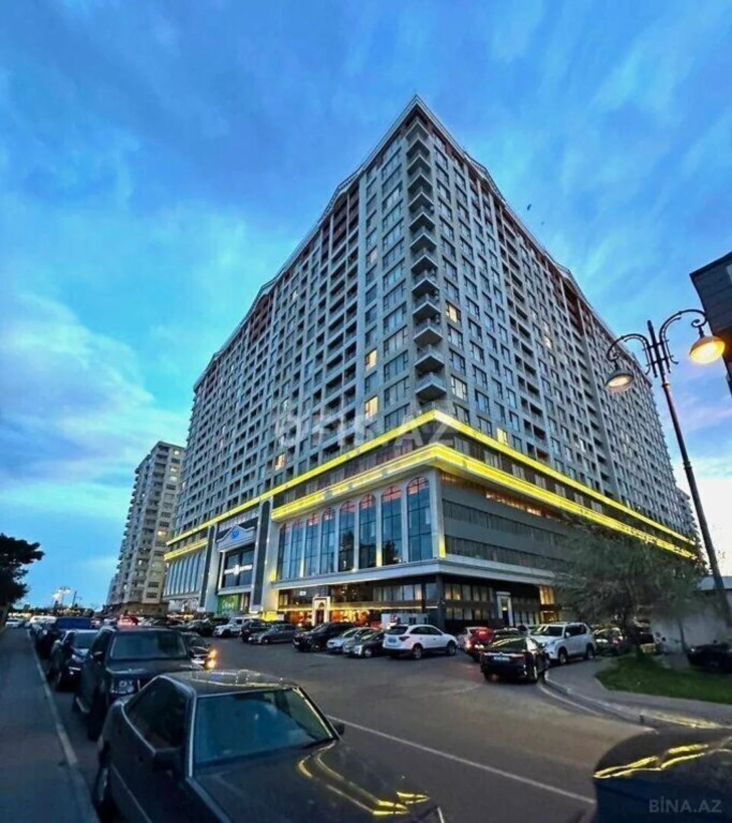 Satılır 2 otaqlı mənzil 96 m²