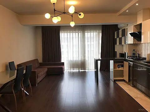 Satılır 2 otaqlı mənzil 96 m²