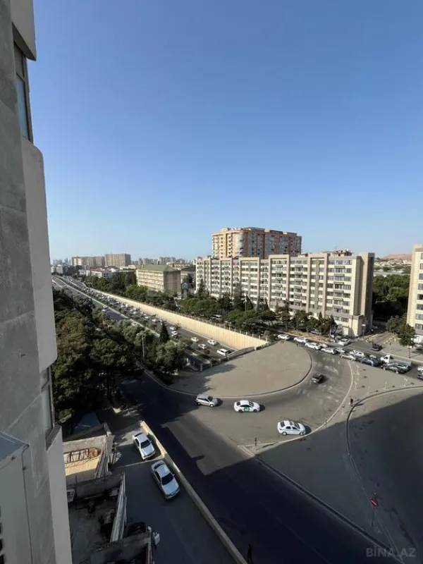 Satılır 2 otaqlı mənzil 83.8 m²