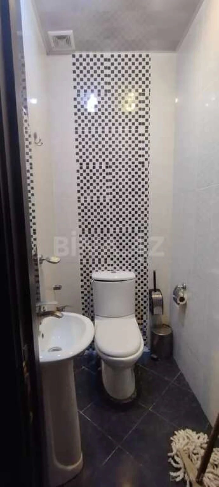 Satılır 3 otaqlı mənzil 130 m²