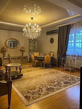 Satılır 3 otaqlı mənzil 130 m²