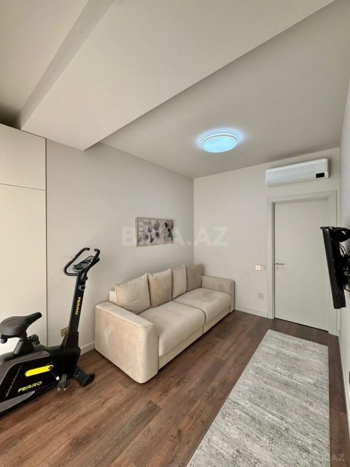 Satılır 3 otaqlı mənzil 127 m²