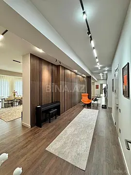 Satılır 3 otaqlı mənzil 127 m²