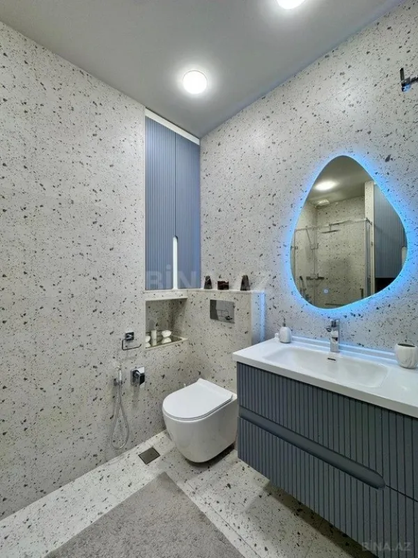 Satılır 3 otaqlı mənzil 127 m²