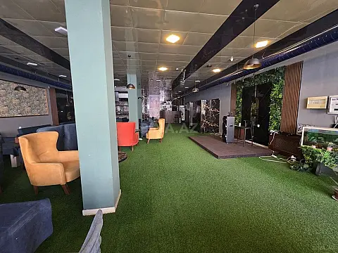 Kirayə verilir obyekt 299 m²