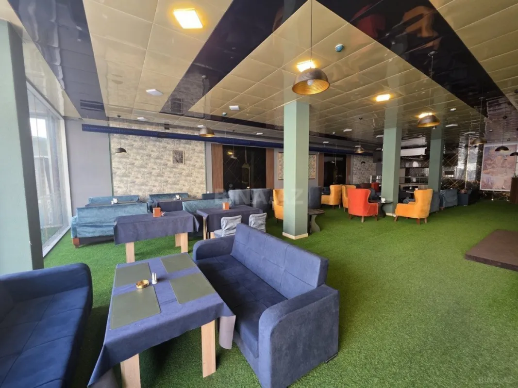 Kirayə verilir obyekt 299 m²