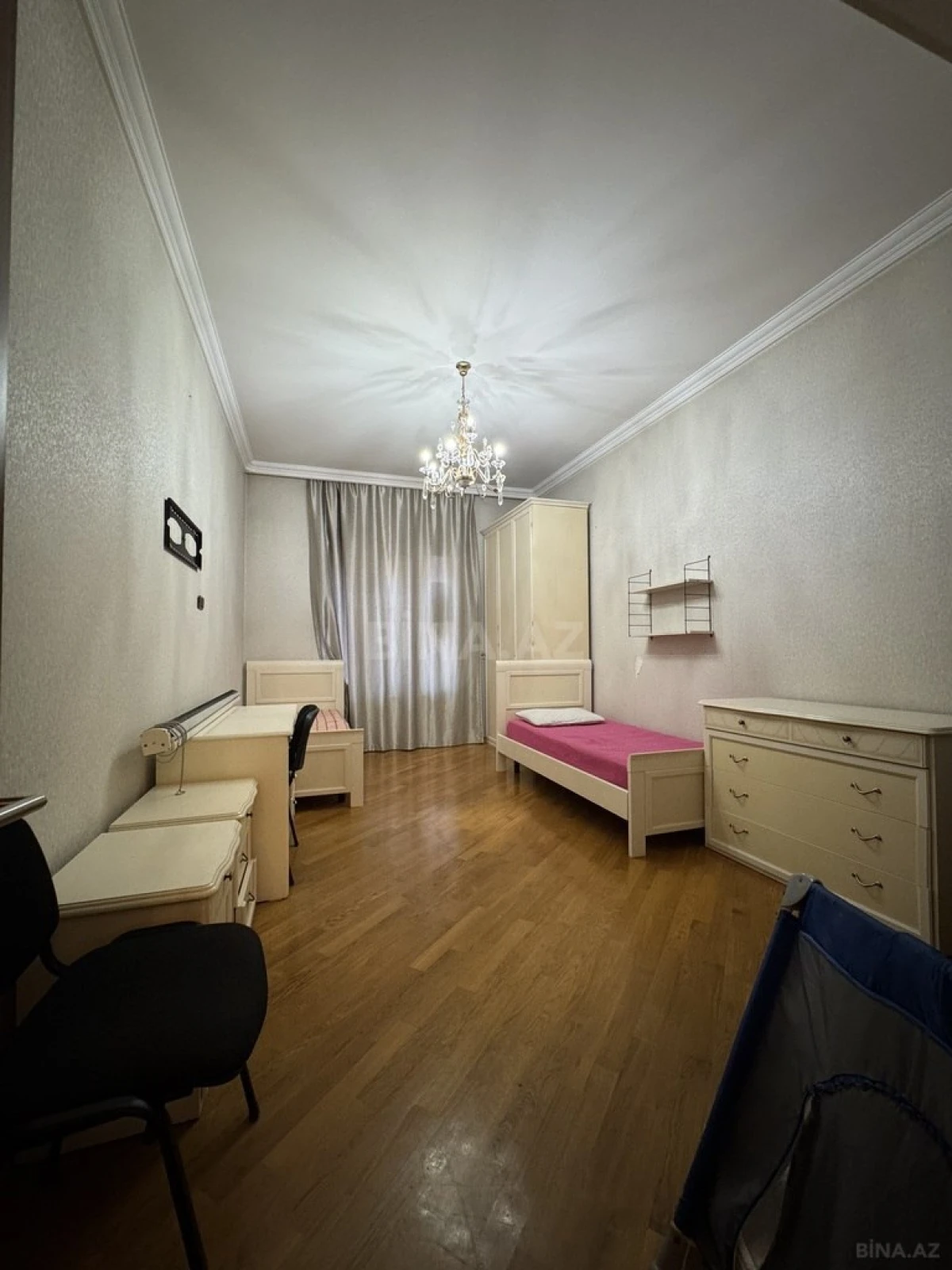 Kirayə verilir 3 otaqlı mənzil 140 m²