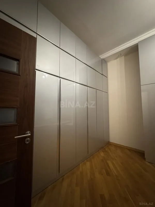 Kirayə verilir 3 otaqlı mənzil 140 m²