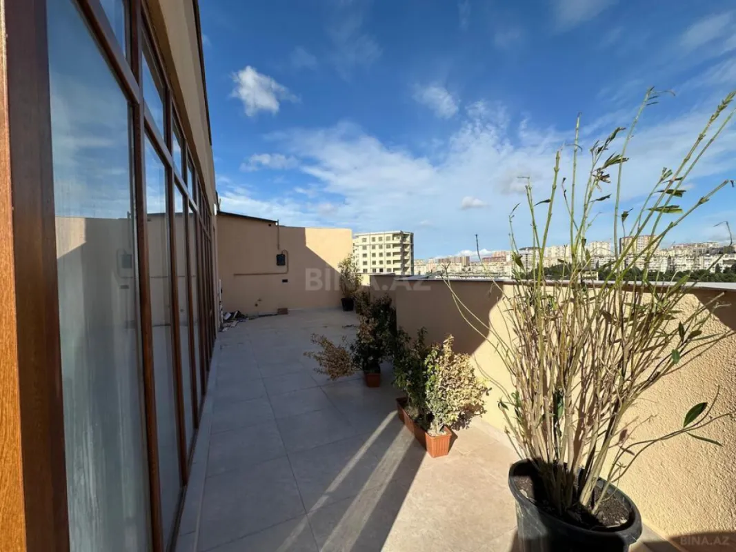 Satılır 3 otaqlı mənzil 160 m²