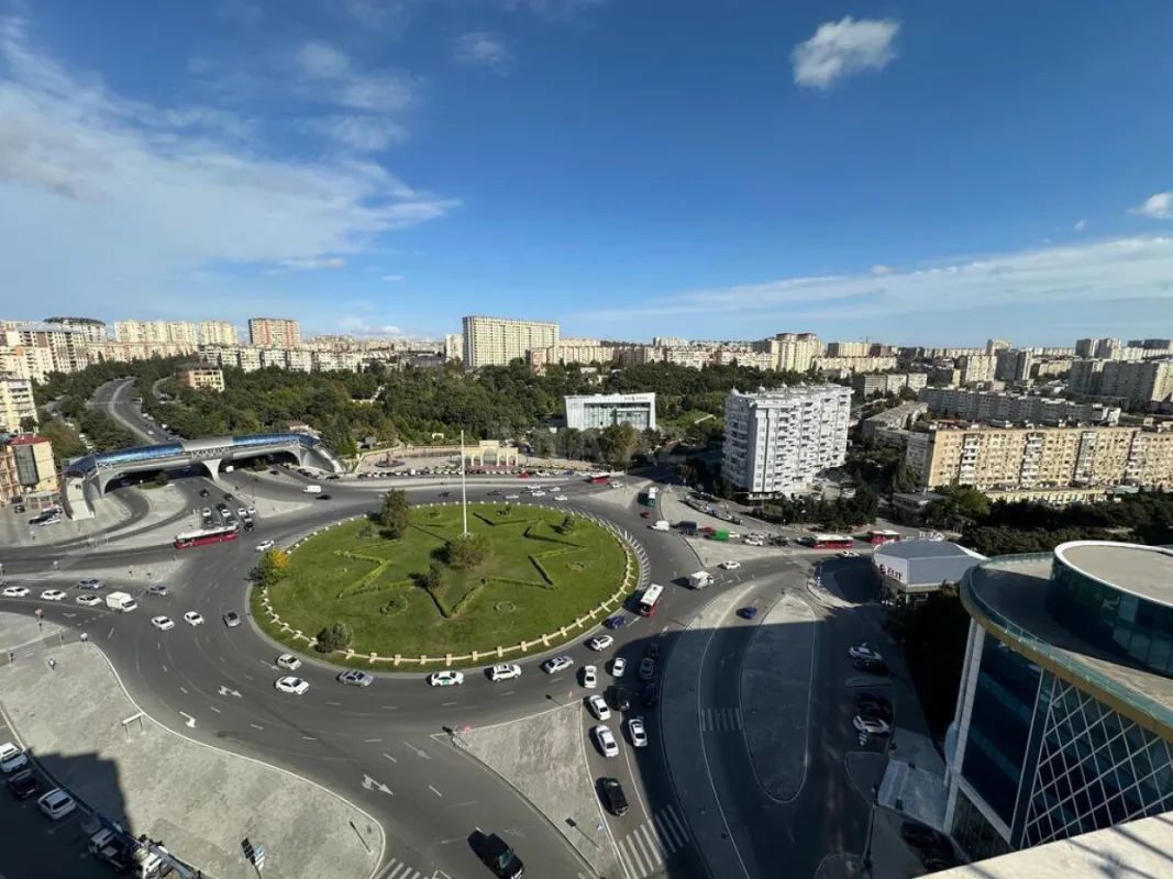 Satılır 3 otaqlı mənzil 160 m²