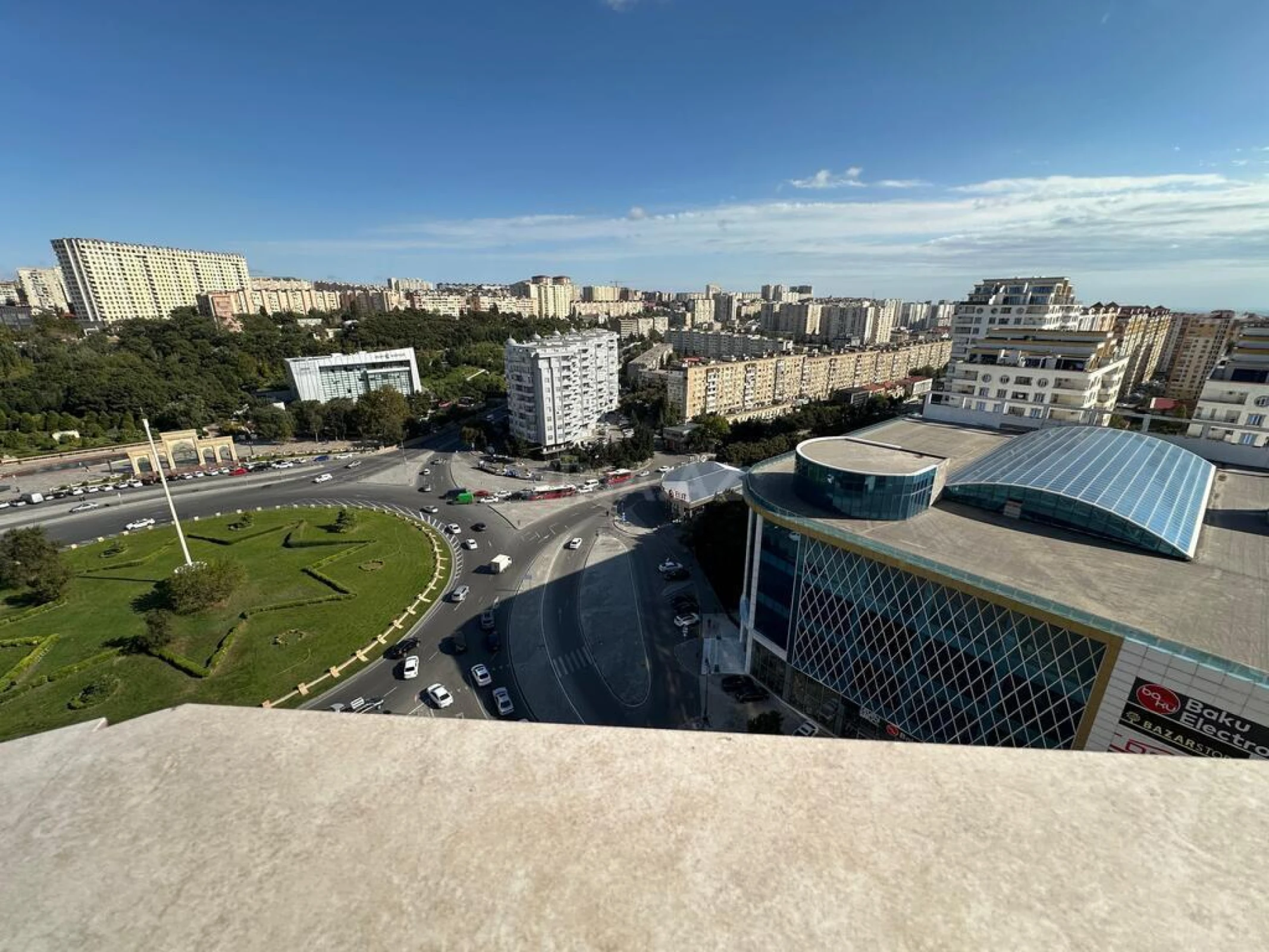 Satılır 3 otaqlı mənzil 160 m²