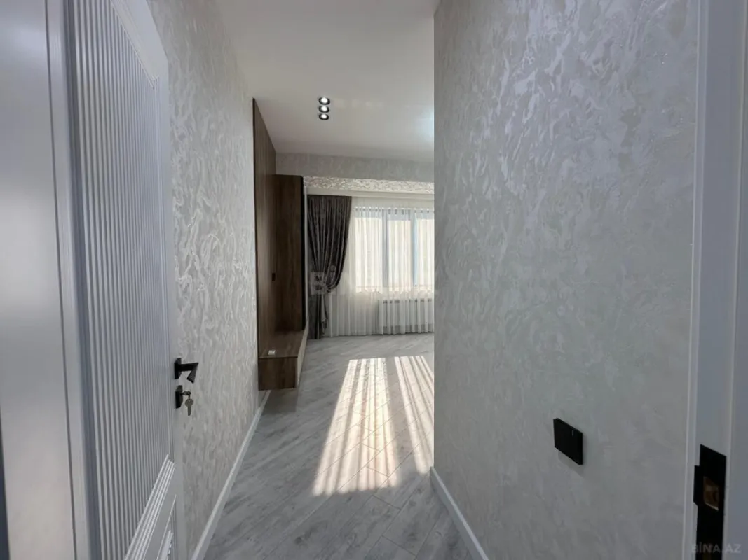 Satılır 3 otaqlı mənzil 107 m²