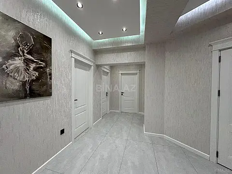 Satılır 3 otaqlı mənzil 107 m²