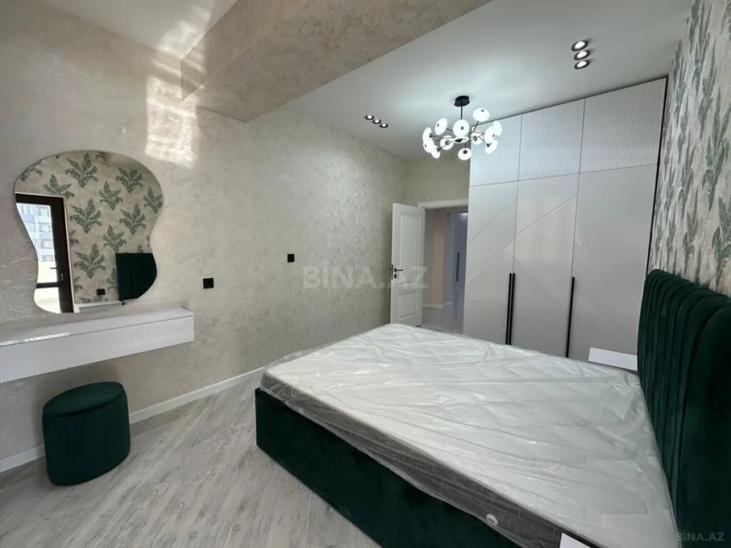 Satılır 3 otaqlı mənzil 107 m²