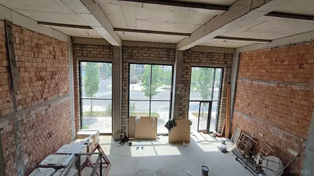 Kirayə verilir obyekt 210 m²