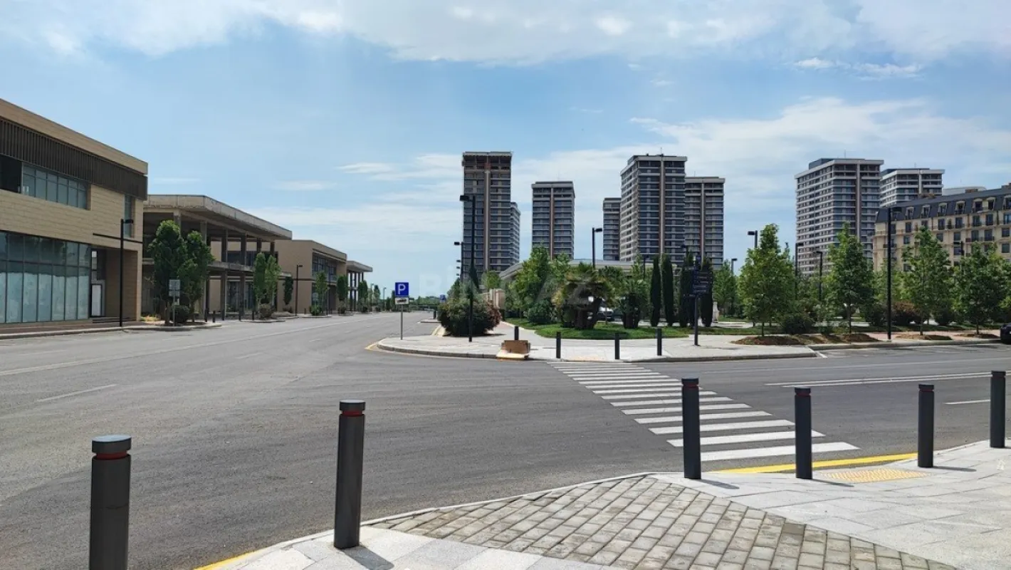 Kirayə verilir obyekt 210 m²