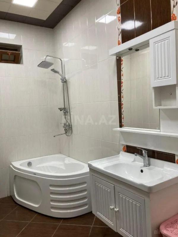Satılır 4 otaqlı həyət evi 100 m²