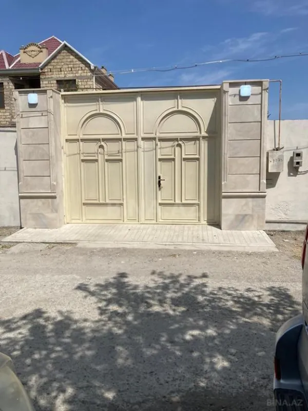 Satılır 4 otaqlı həyət evi 100 m²