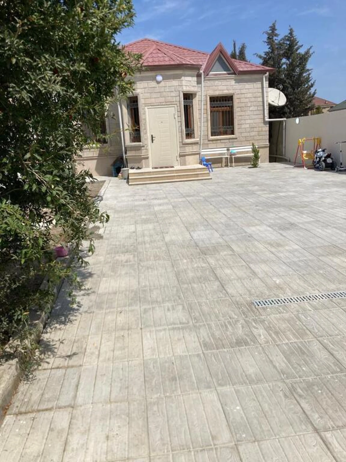 Satılır 4 otaqlı həyət evi 100 m²